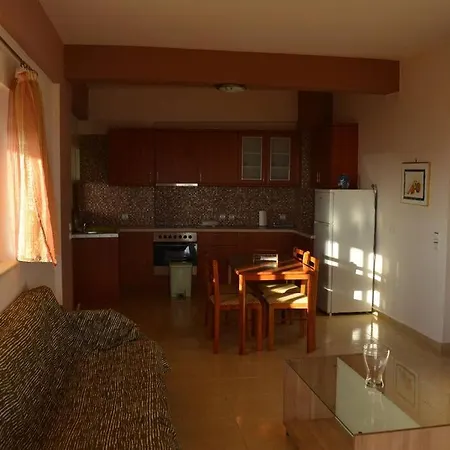Apartment Gogo's House Riglia